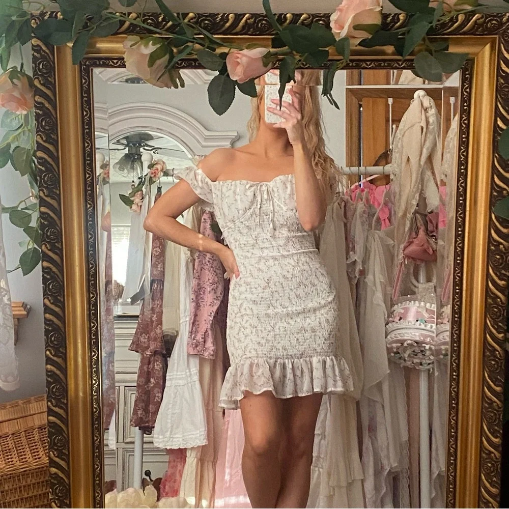 Cream Ruffled Floral Tiered Sundress with Puff Sleeves - Picture 2 of 7